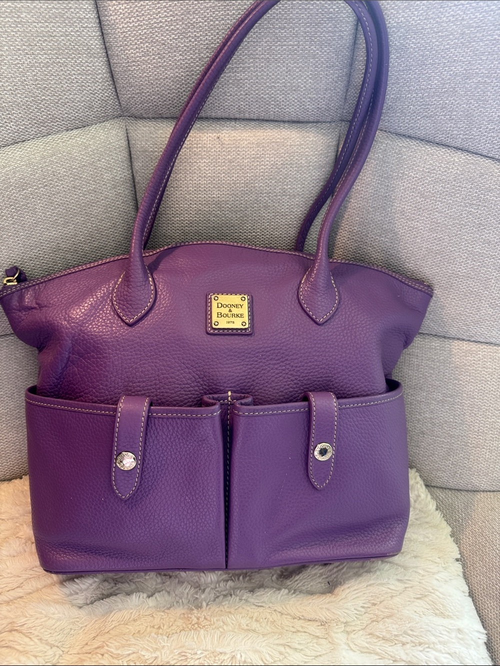 Dooney & Bourke Pebble Grain Crescent Tote in RARE Lavender - Y2K Style